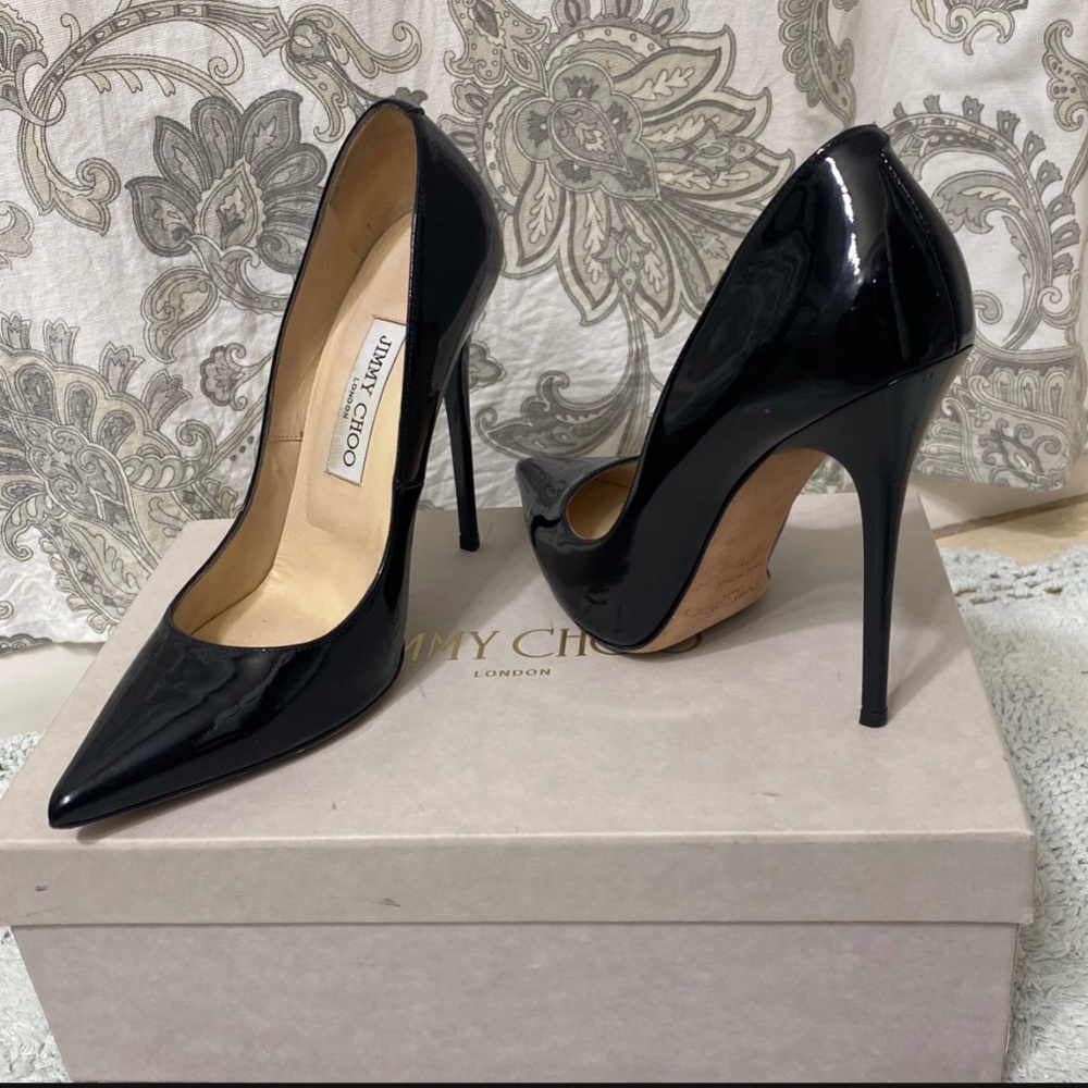 Jimmy Choo Pumps